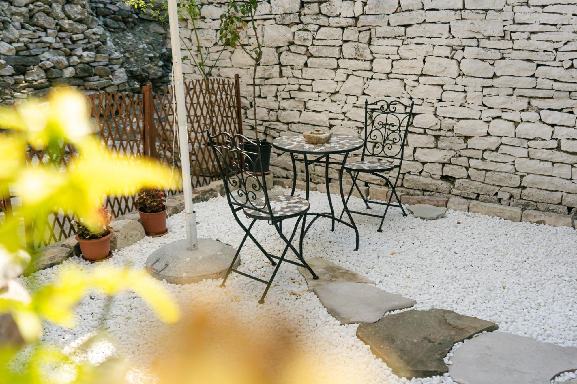 Petrichor Hotel Gjirokastra Kültér fotó