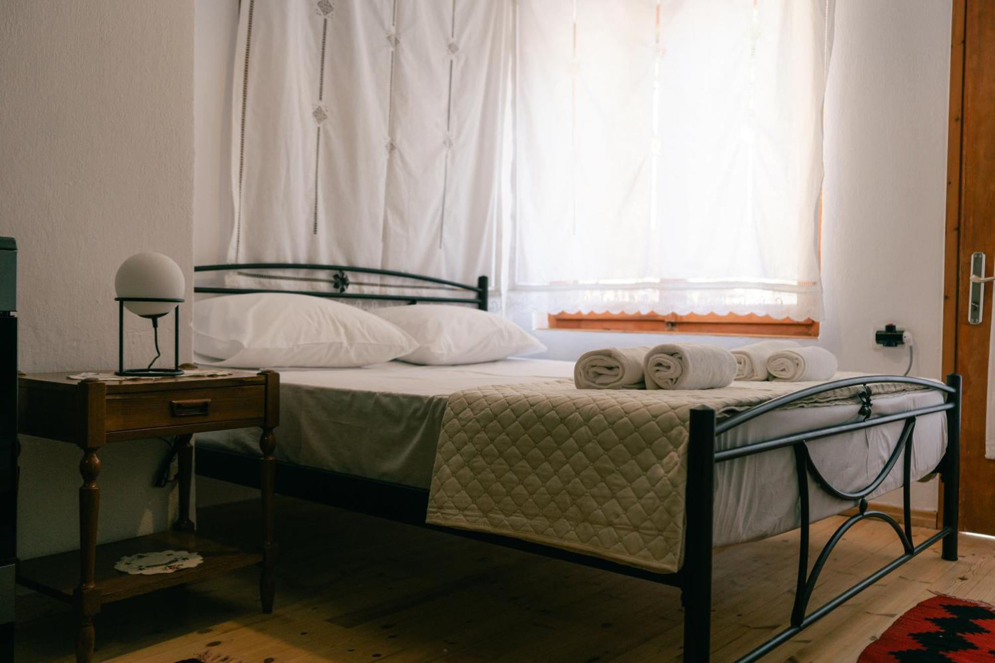 Petrichor Hotel Gjirokastra Kültér fotó