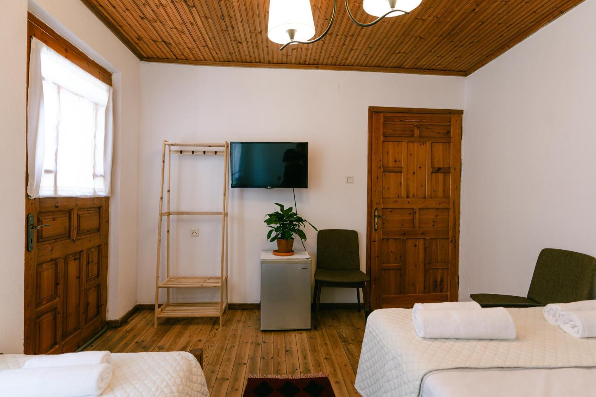 Petrichor Hotel Gjirokastra Kültér fotó